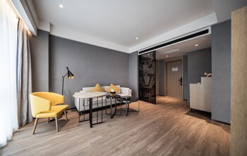 chengdu high tech zone tongpai hotel