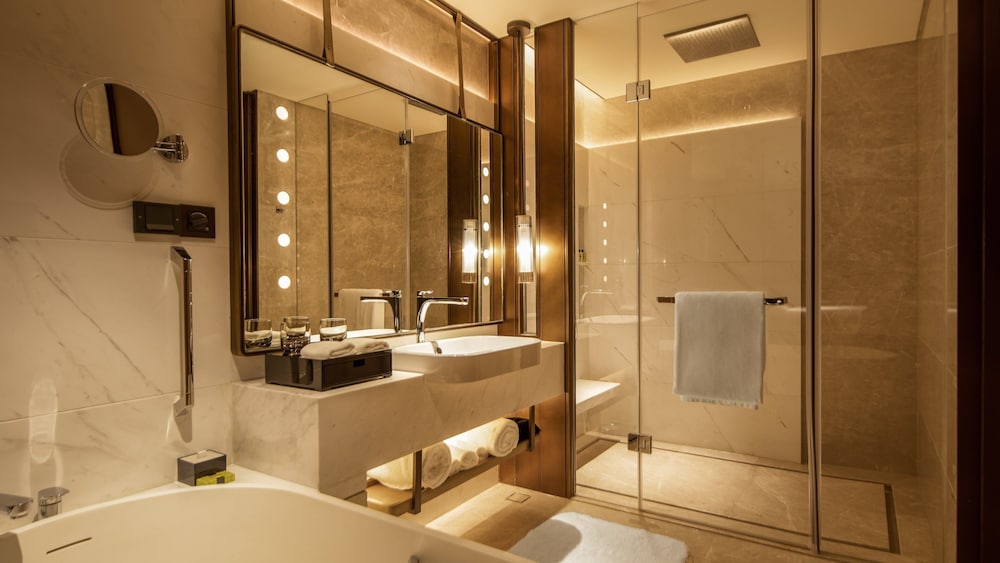 intercontinental tianjin yujiapu hotel and residences an ihg hotel