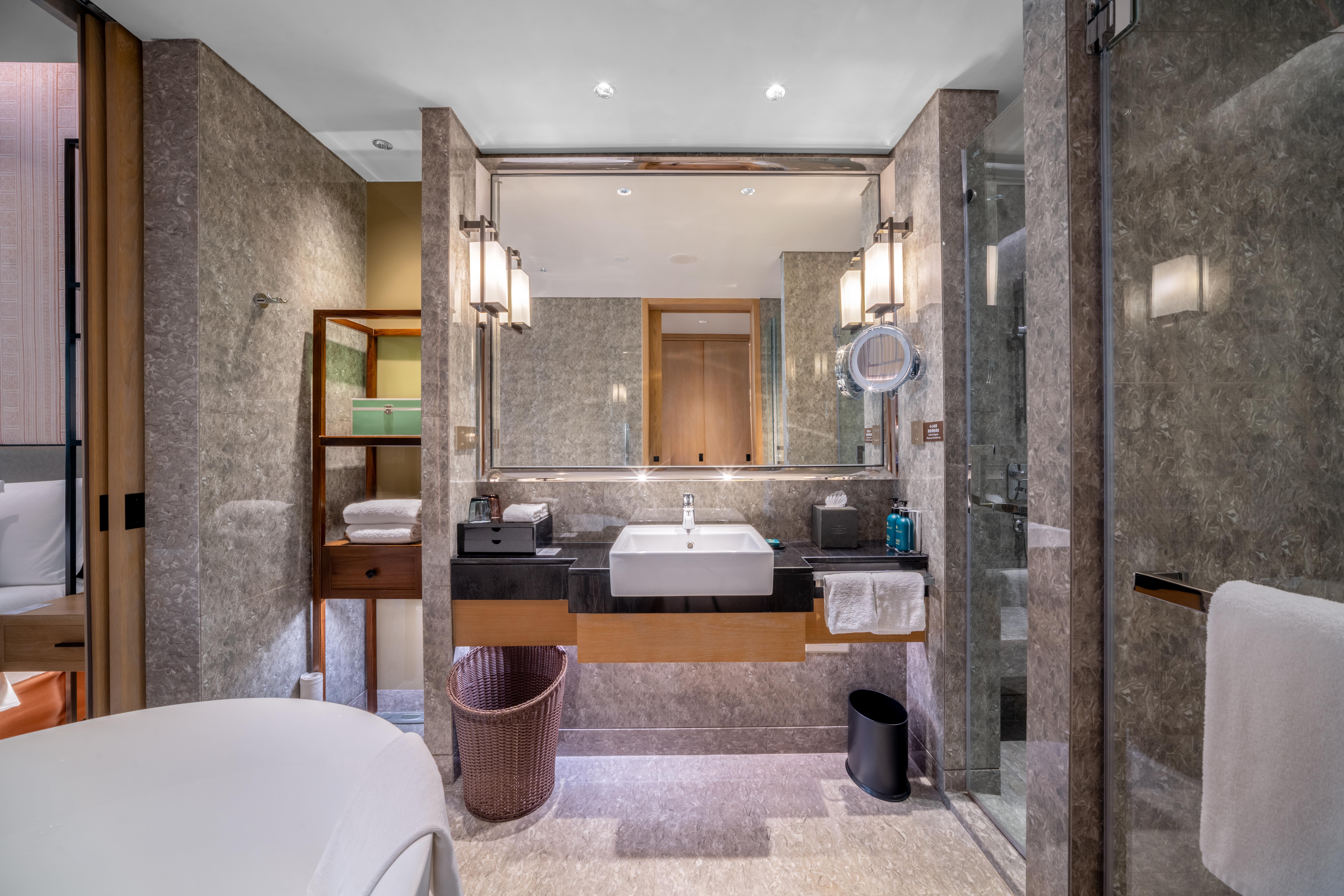 crowne plaza kunming ancient dian town an ihg hotel
