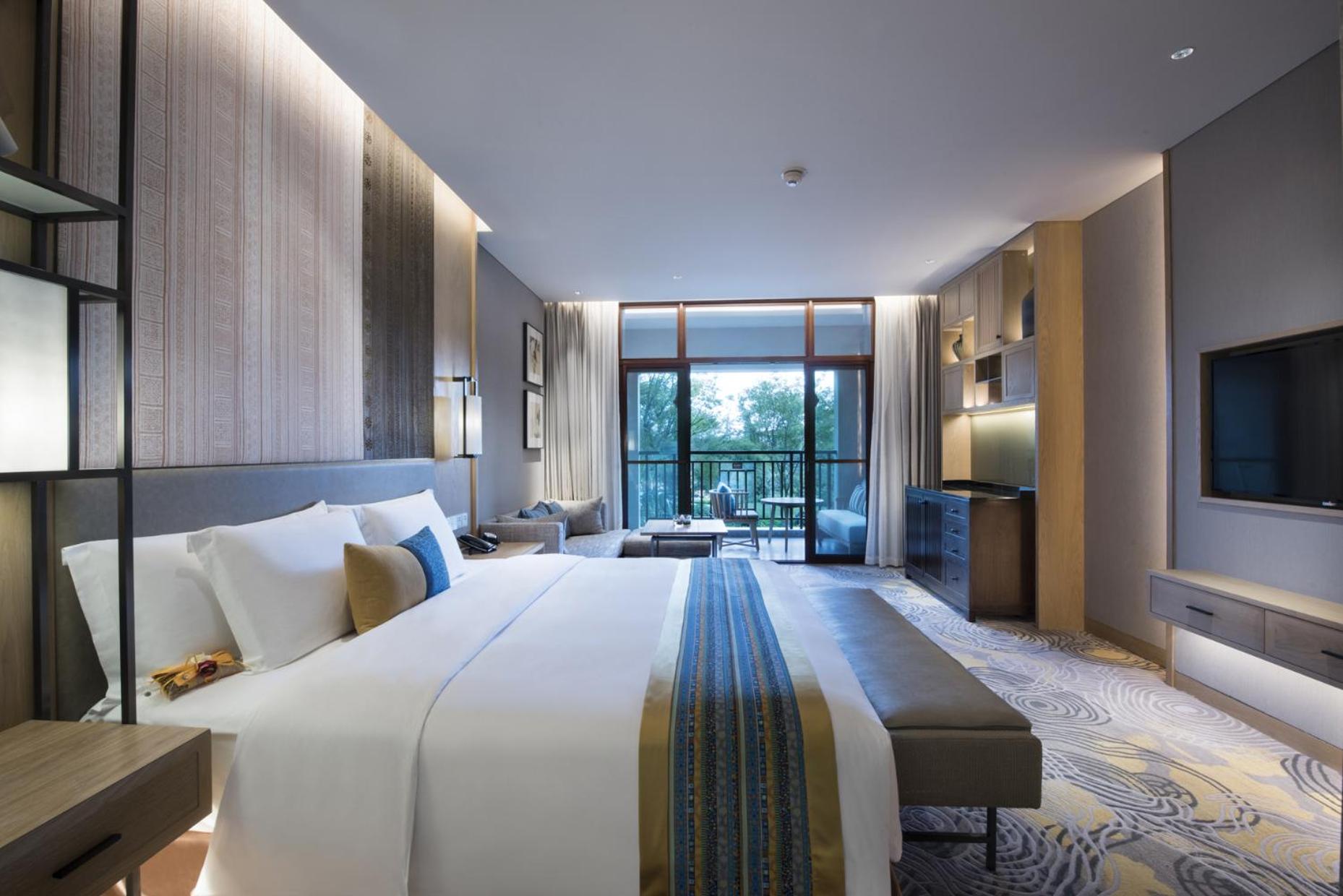 crowne plaza kunming ancient dian town an ihg hotel