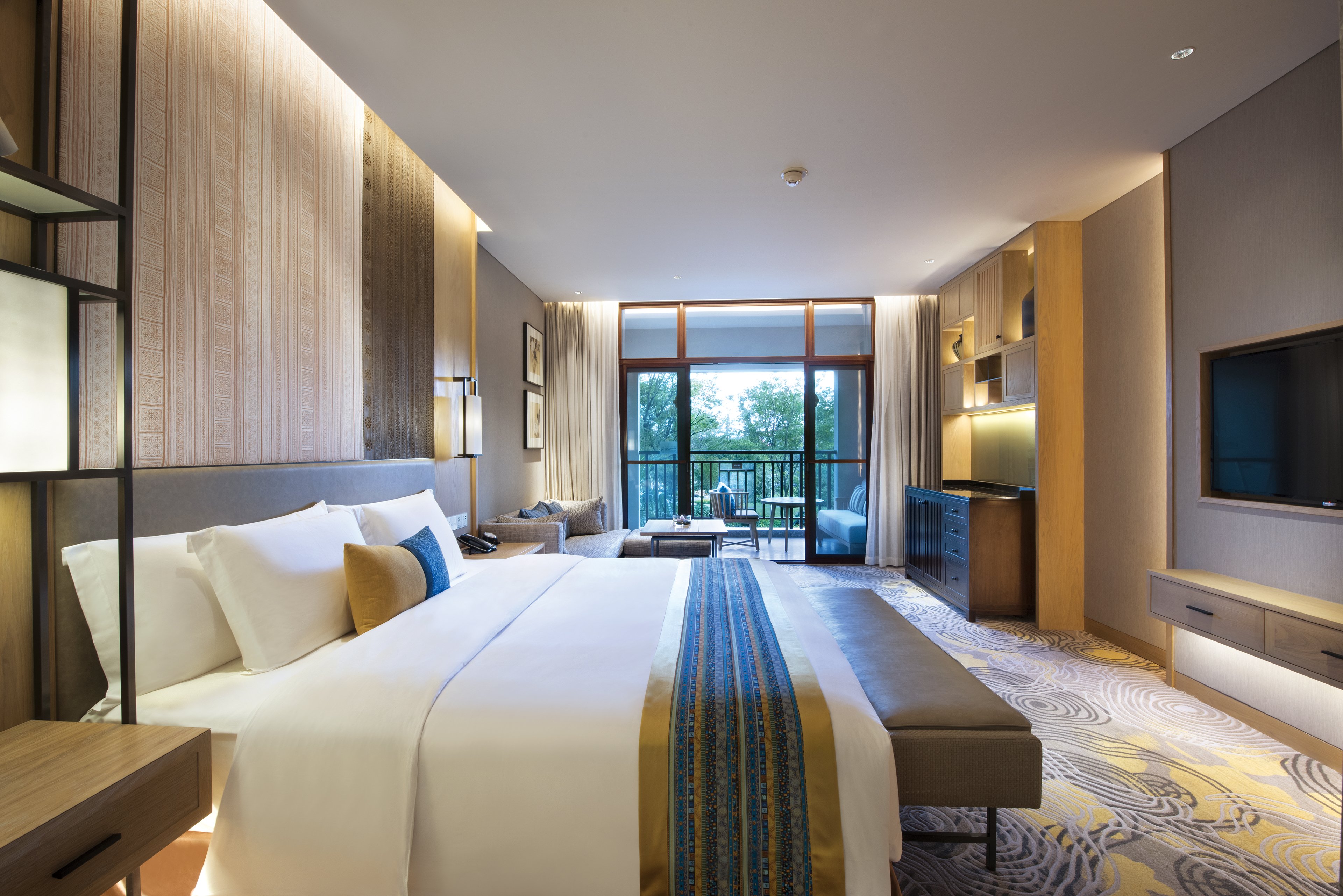 crowne plaza kunming ancient dian town an ihg hotel