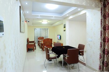 celebrity apartment hotel