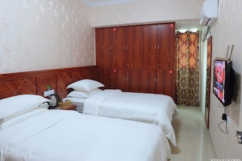 celebrity apartment hotel