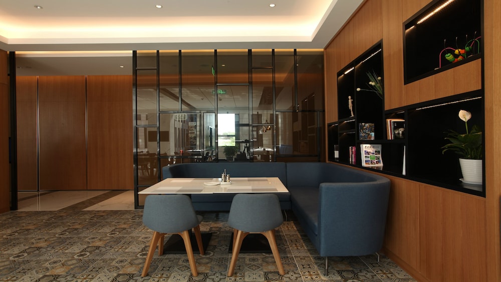 holiday inn express xian qujiang south an ihg hotel