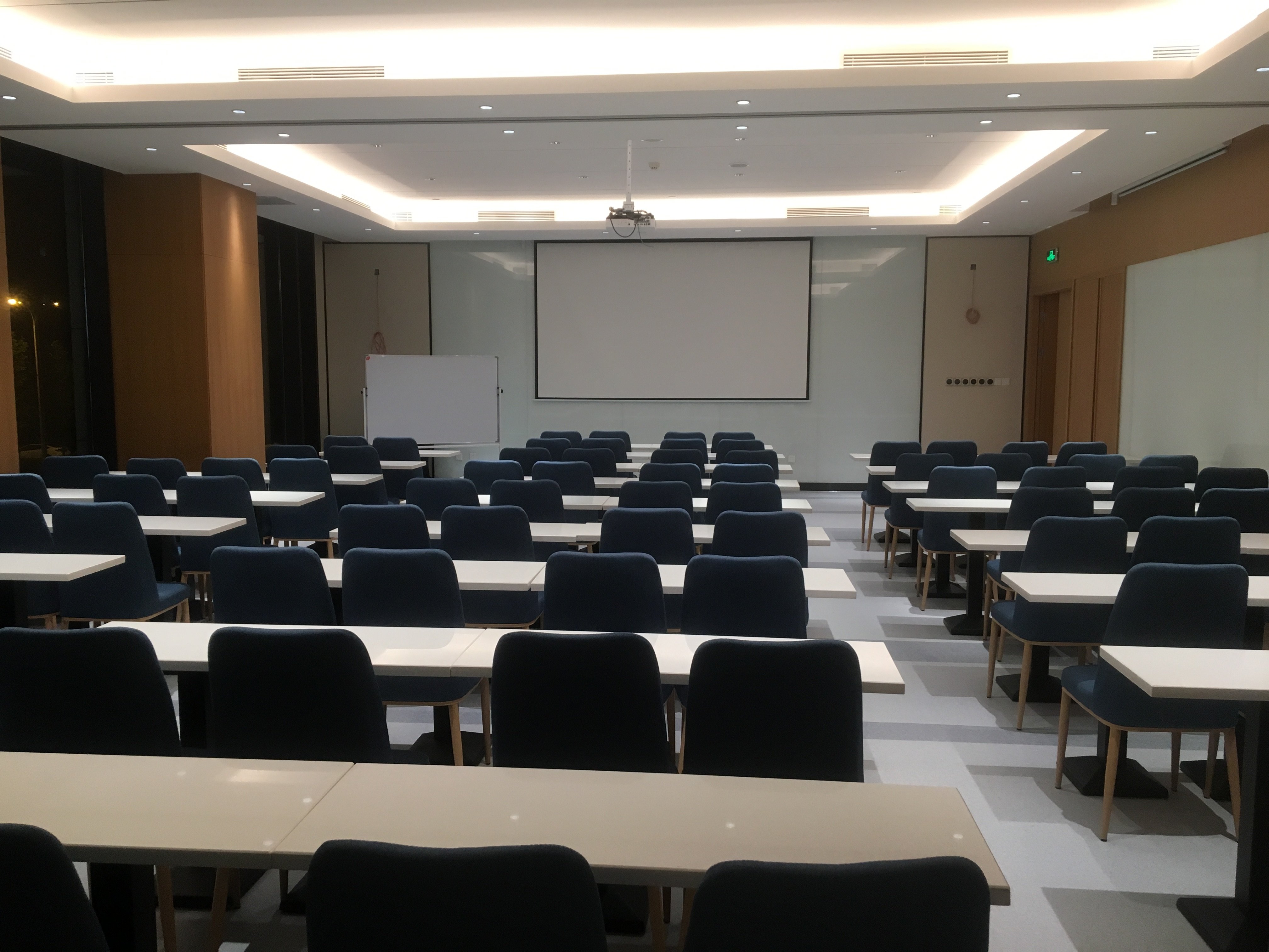holiday inn express xian qujiang south an ihg hotel