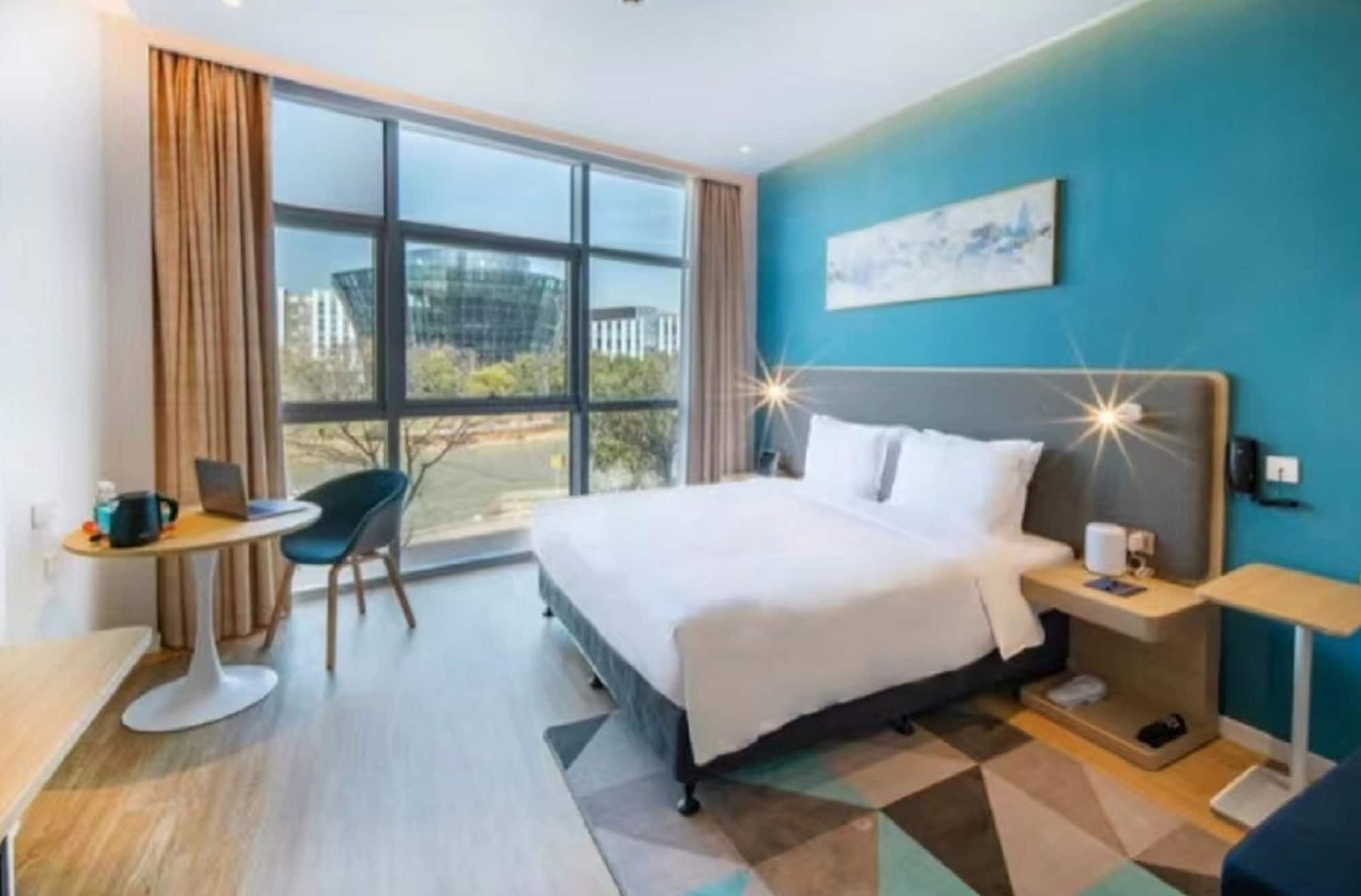 holiday inn express wuhan optical valley an ihg hotel