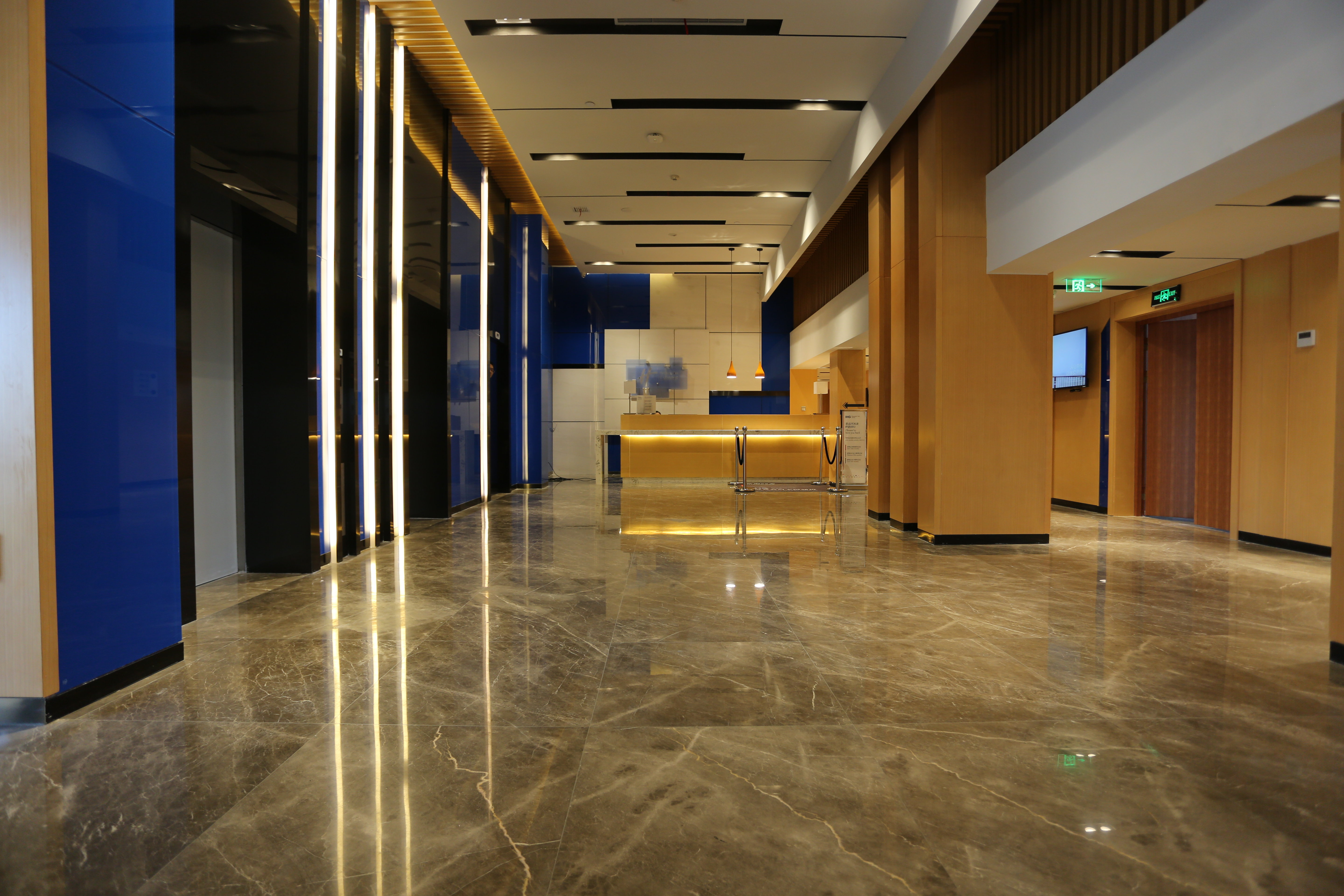 holiday inn express wuhan optical valley an ihg hotel