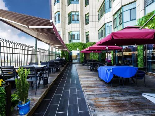 metropolo yining development zone hotel