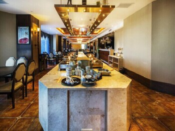 metropolo yining development zone hotel