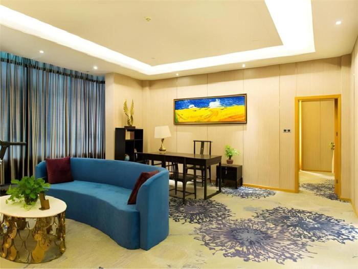 metropolo yining development zone hotel