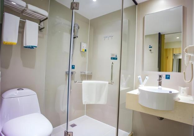 city comfort inn zhanjiang chikan overpass