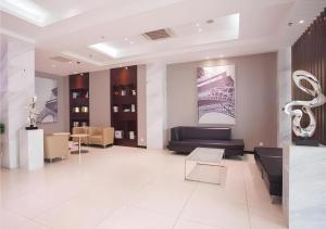 city comfort inn zhanjiang chikan overpass