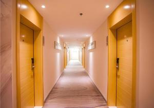 city comfort inn zhanjiang chikan overpass