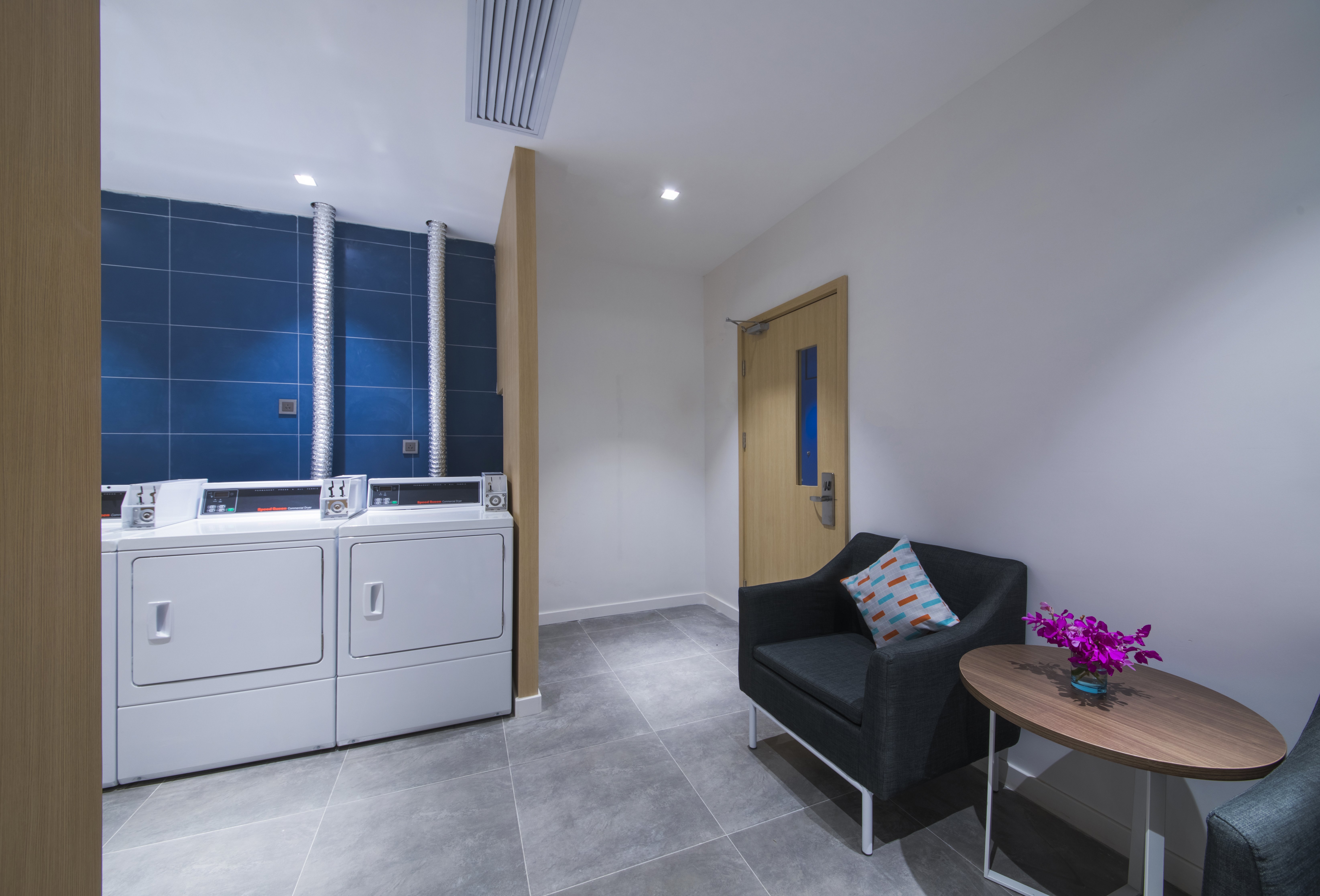 holiday inn express shanghai jinshan an ihg hotel