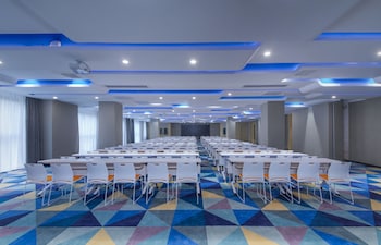 holiday inn express shanghai jinshan an ihg hotel