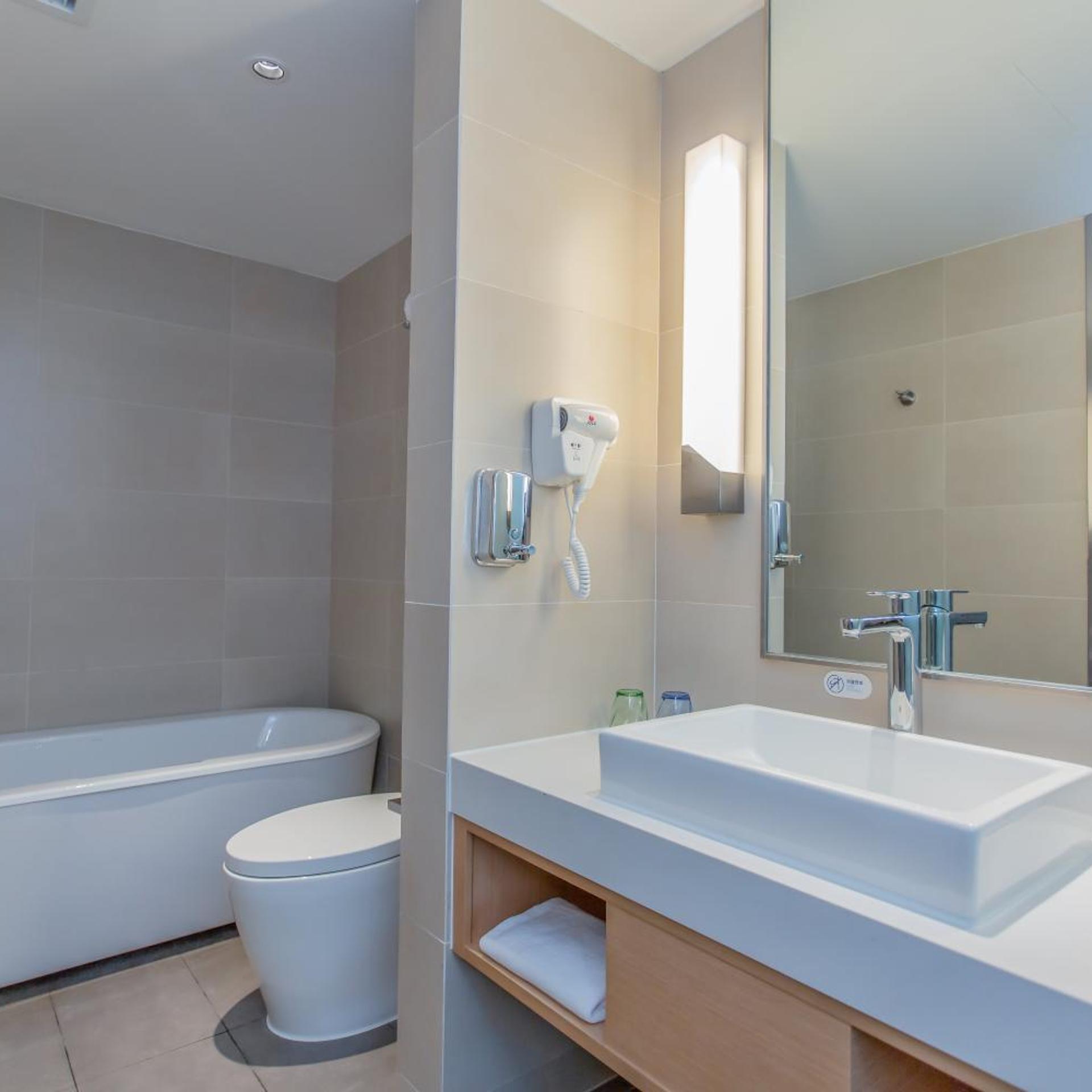 holiday inn express yaan city center an ihg hotel