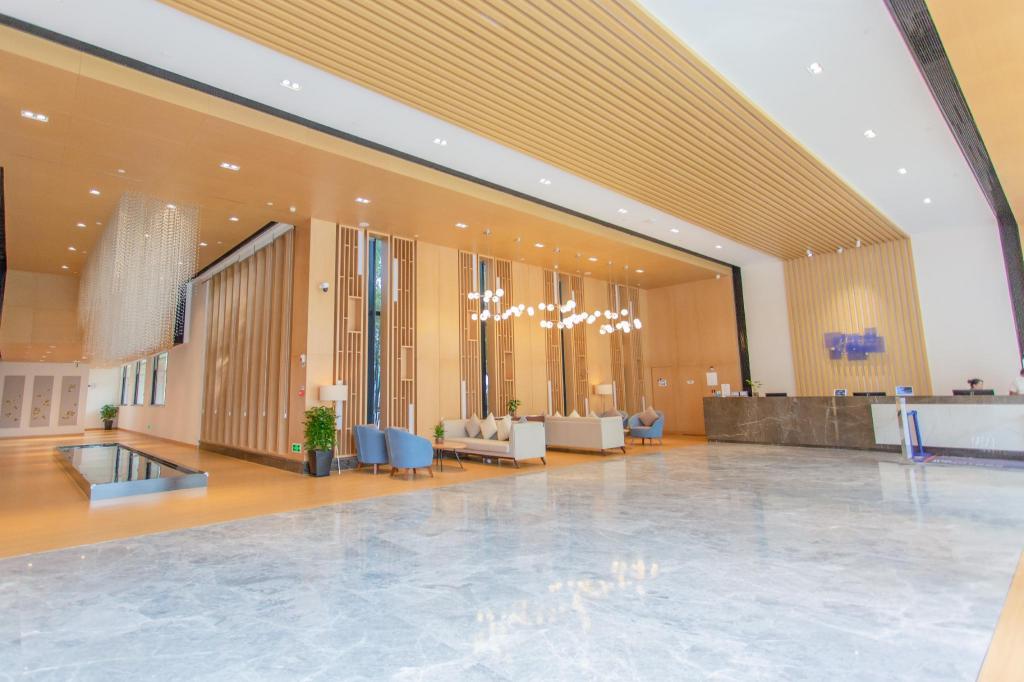 holiday inn express yaan city center an ihg hotel
