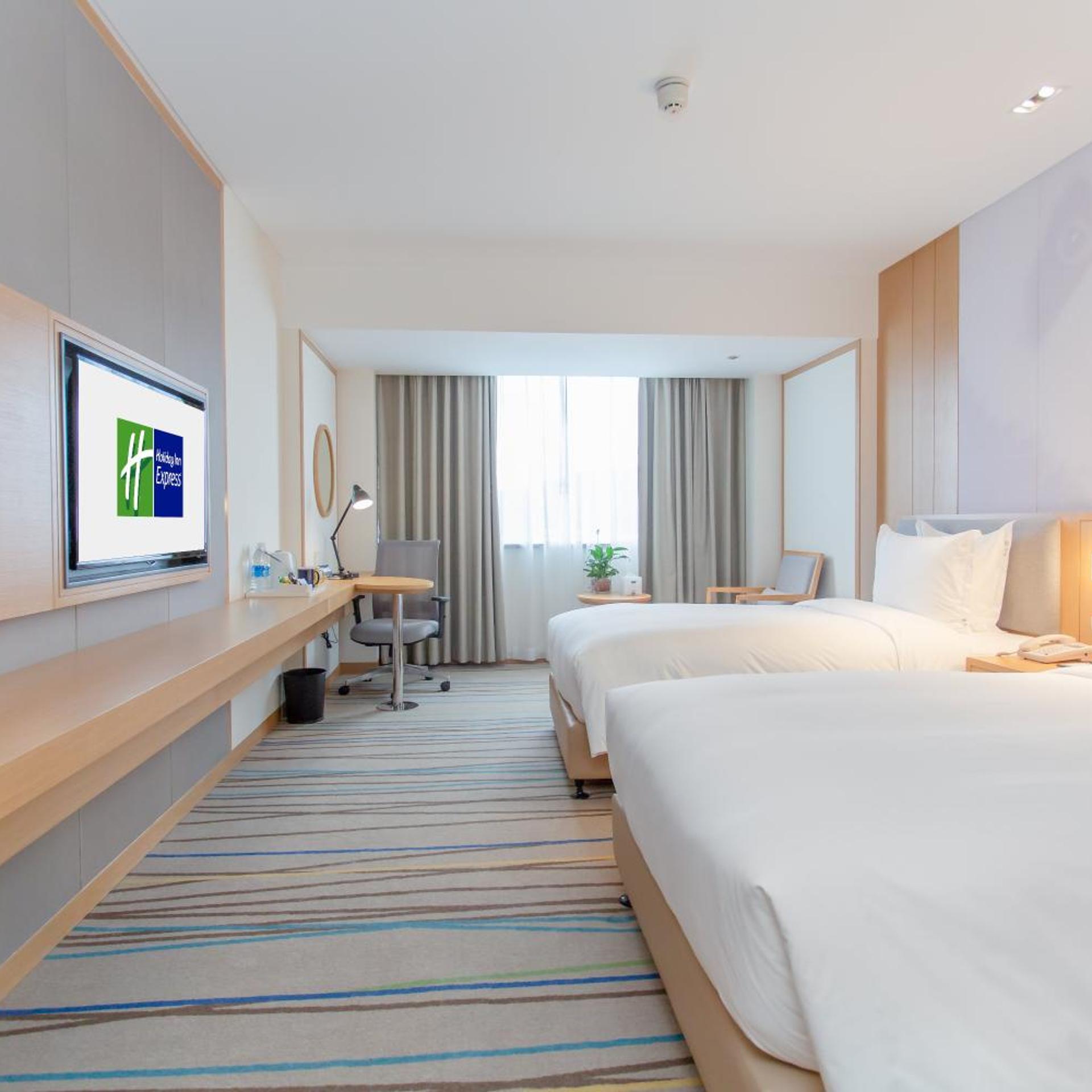holiday inn express yaan city center an ihg hotel