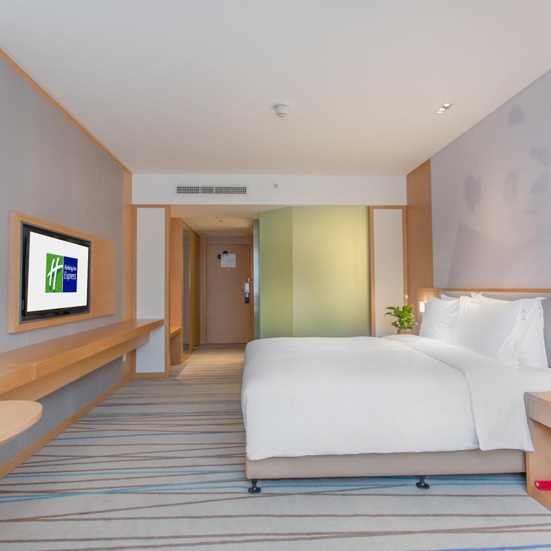 holiday inn express yaan city center an ihg hotel