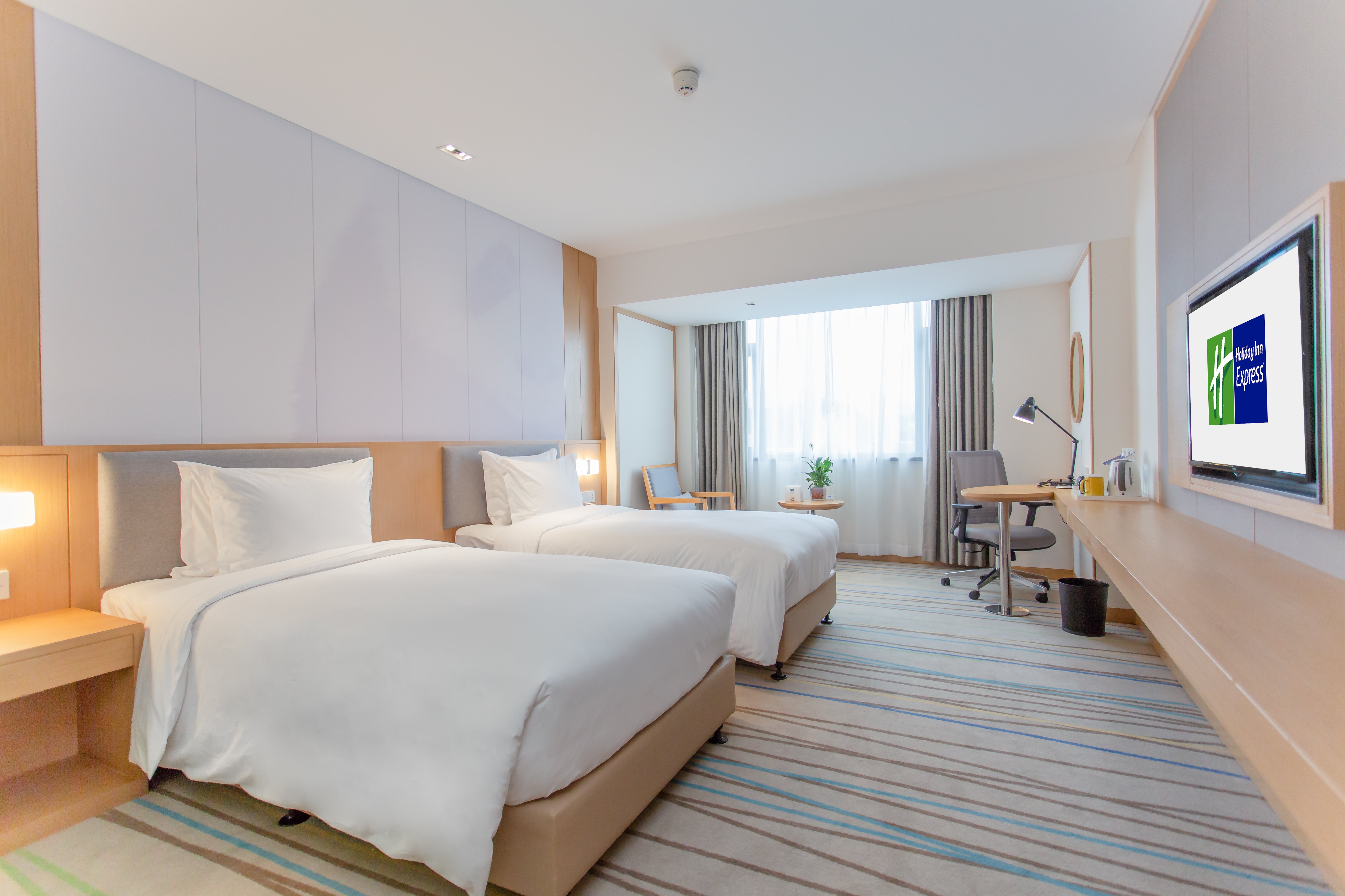 holiday inn express yaan city center an ihg hotel