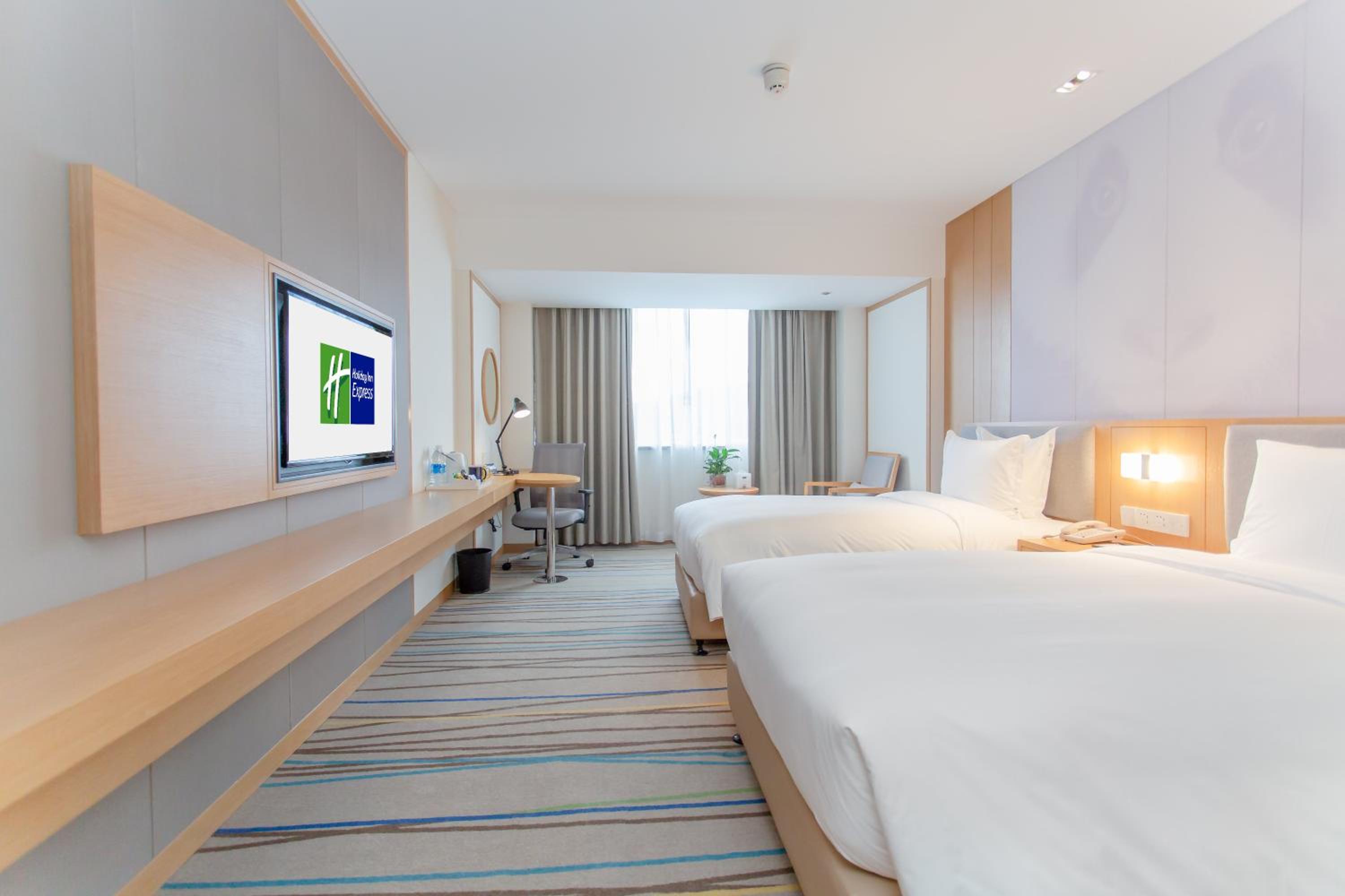 holiday inn express yaan city center an ihg hotel