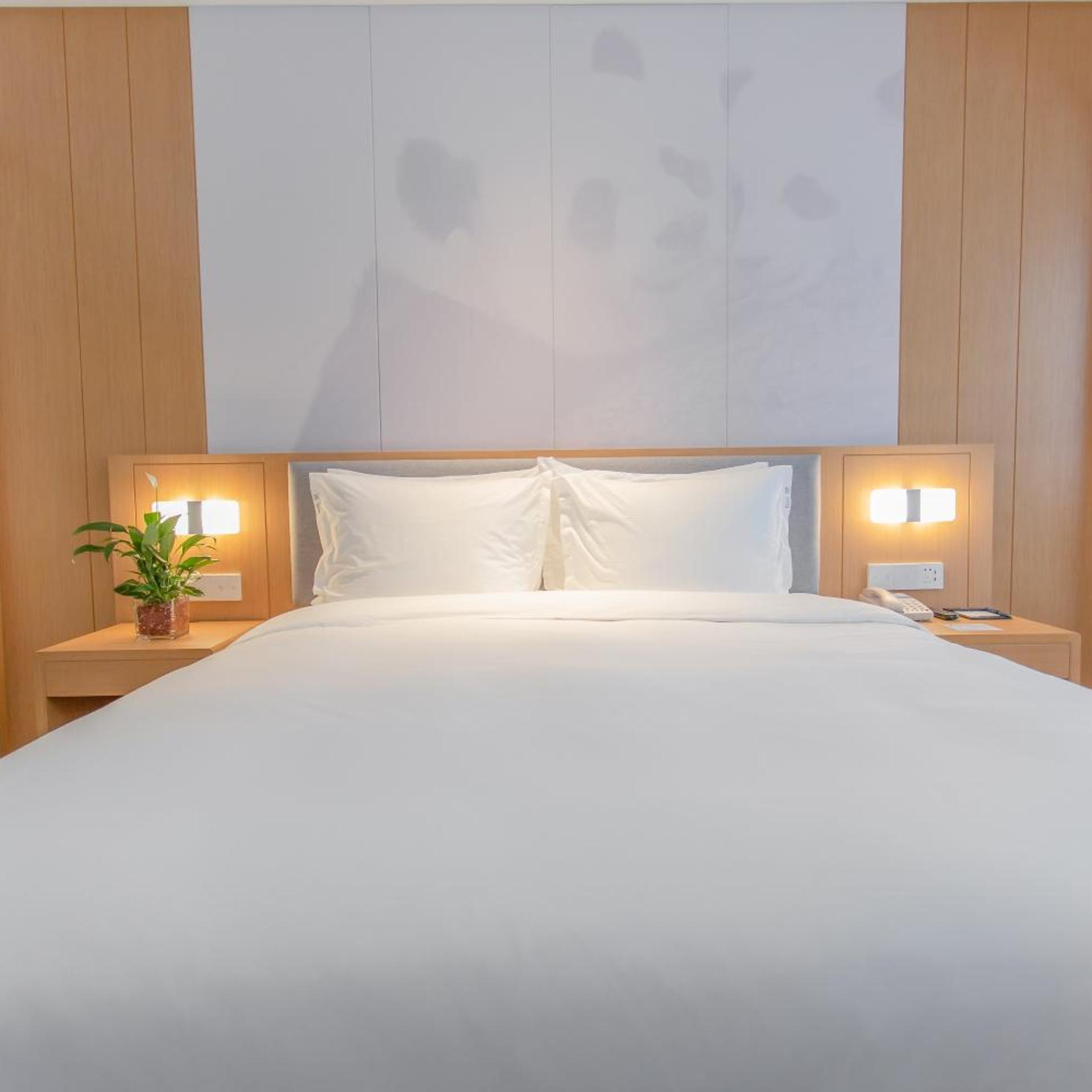 holiday inn express yaan city center an ihg hotel