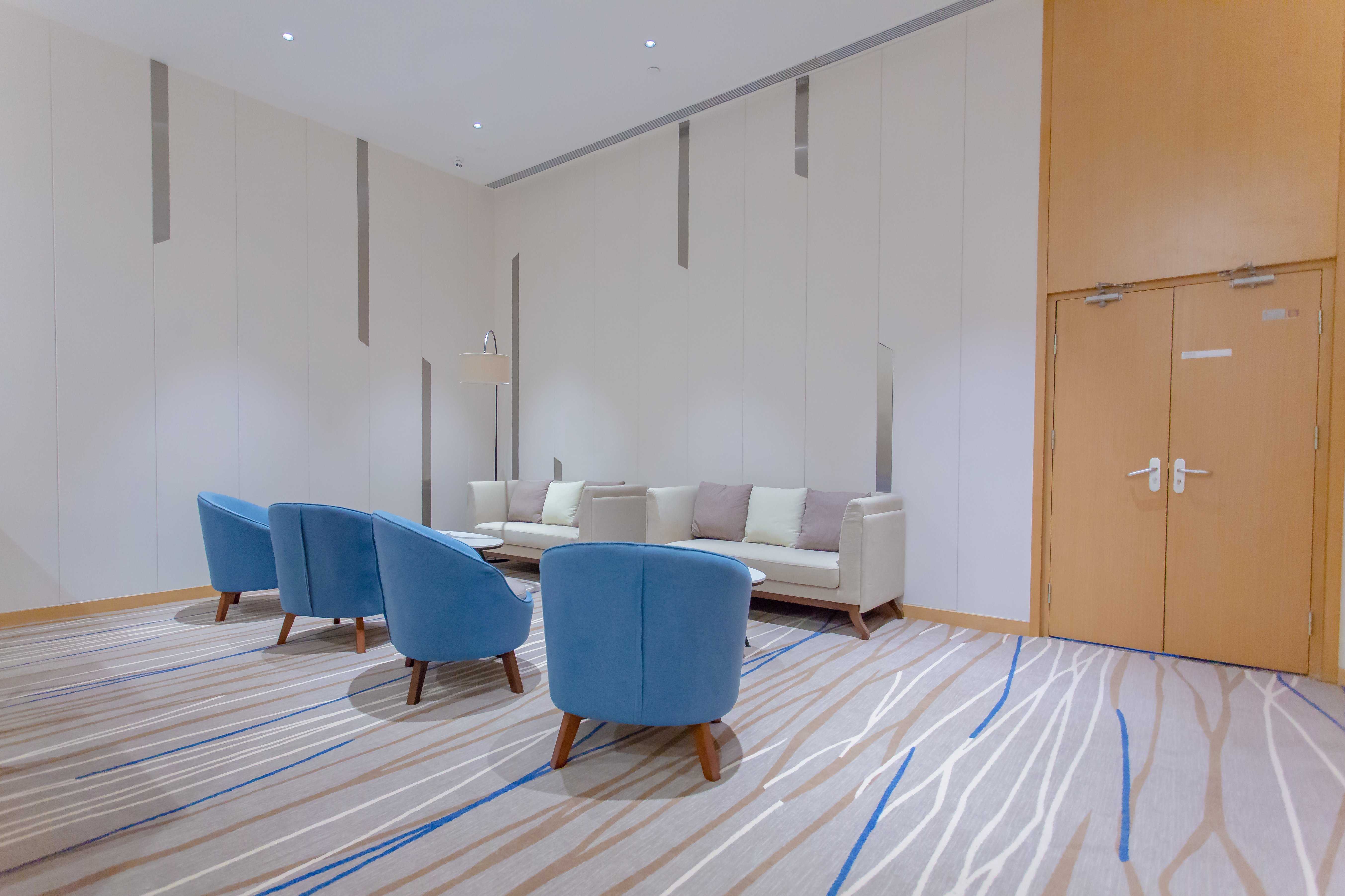 holiday inn express yaan city center an ihg hotel
