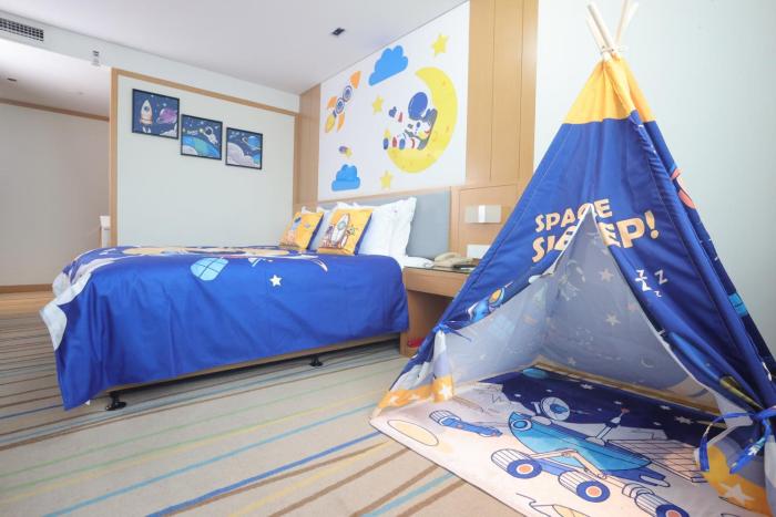 holiday inn express yaan city center an ihg hotel
