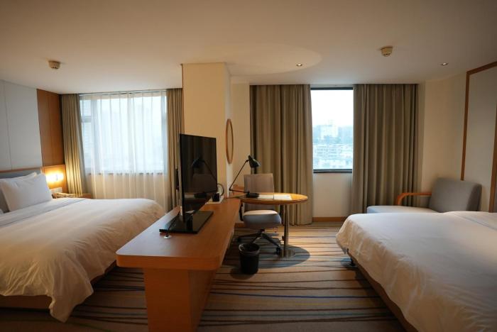 holiday inn express yaan city center an ihg hotel