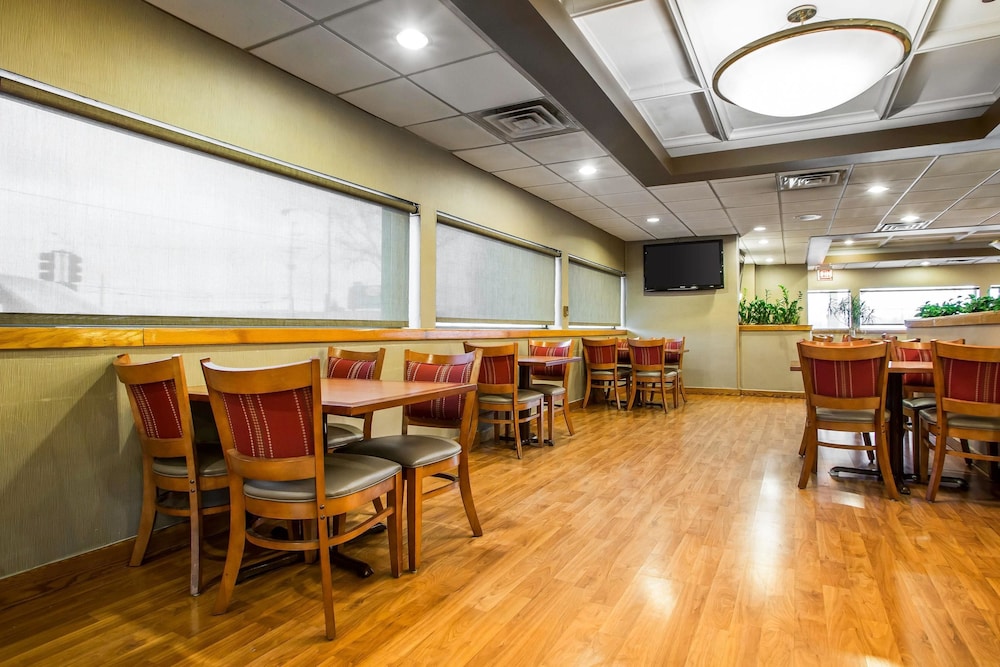holiday inn chicago mall area mdw arpt s