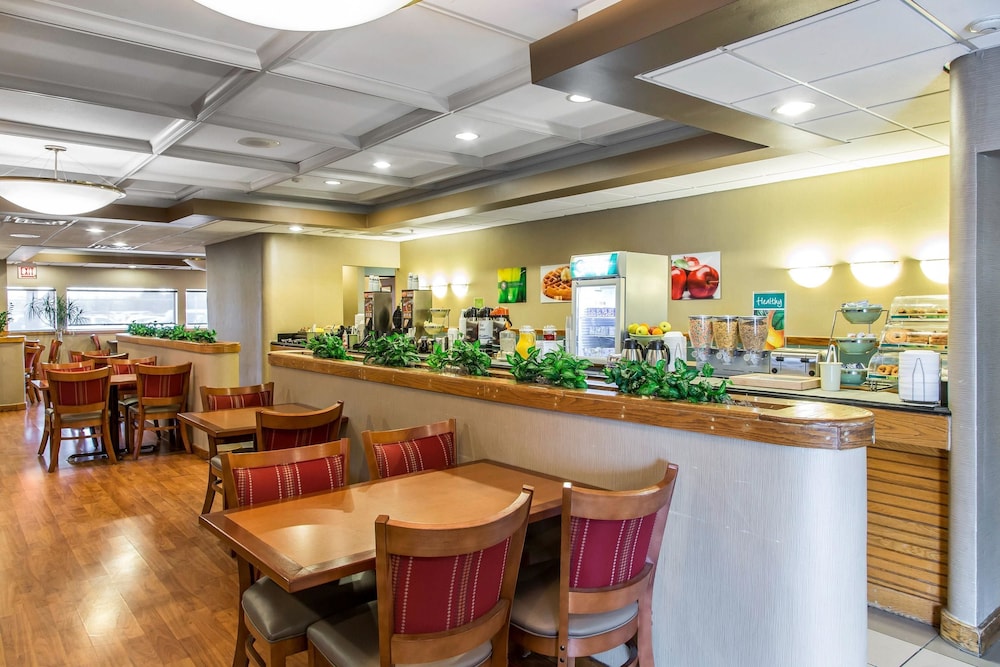 holiday inn chicago mall area mdw arpt s