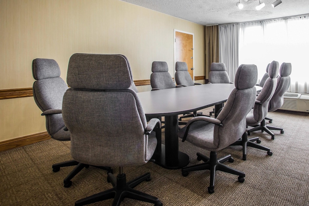 holiday inn chicago mall area mdw arpt s