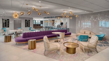 Holiday Inn Chicago–Mall Area–Mdw Arpt S,Chicago>>Burbank,3 star