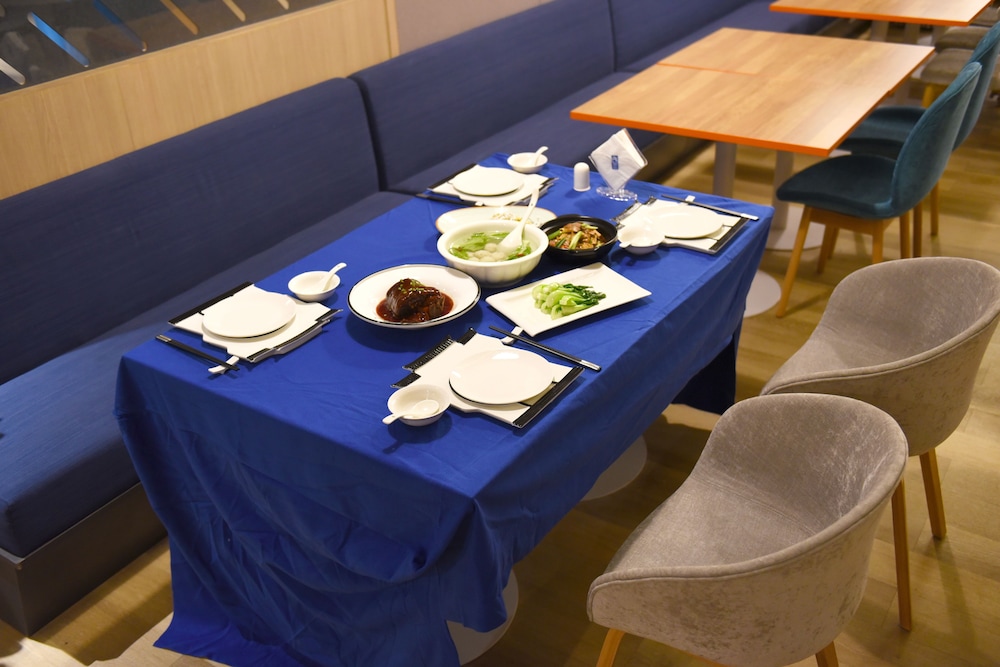 holiday inn express suzhou zhouzhuang ancient town an ihg hotel