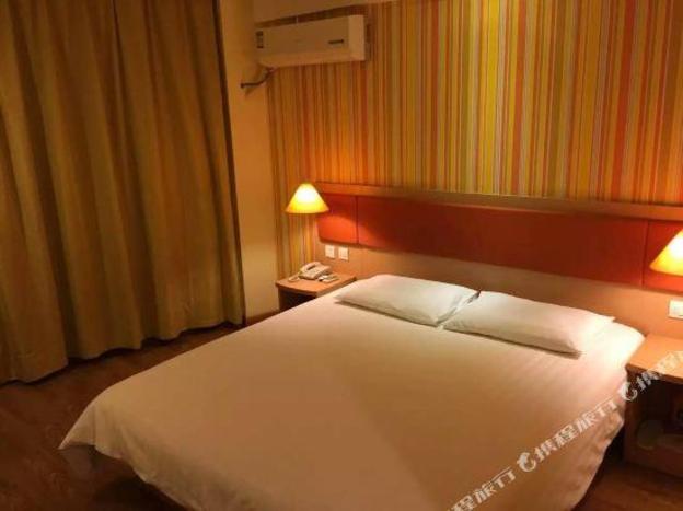 home inn yining jiefang road
