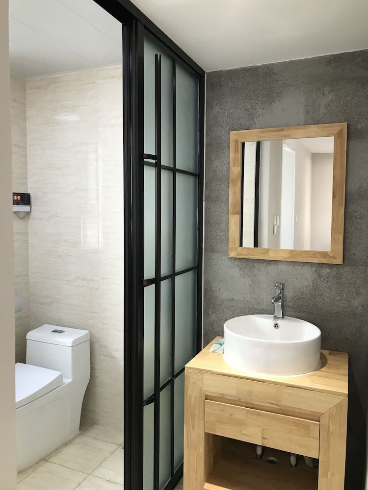 the brigh eco hotel yantai