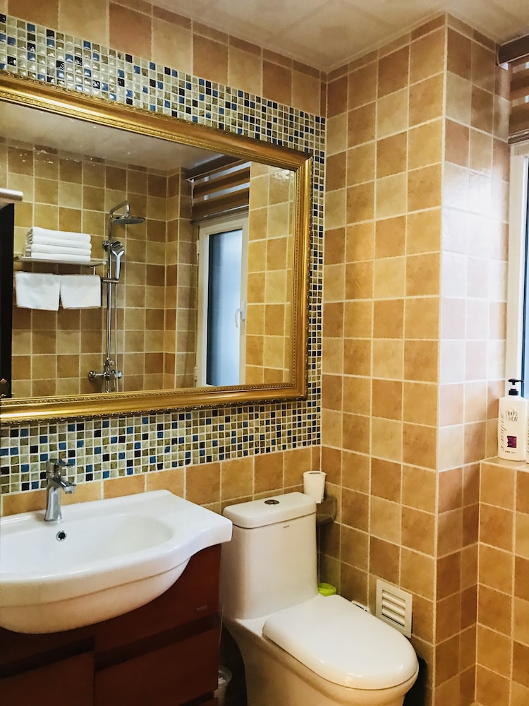 the brigh eco hotel yantai