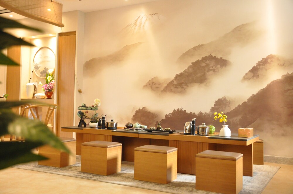 the brigh eco hotel yantai