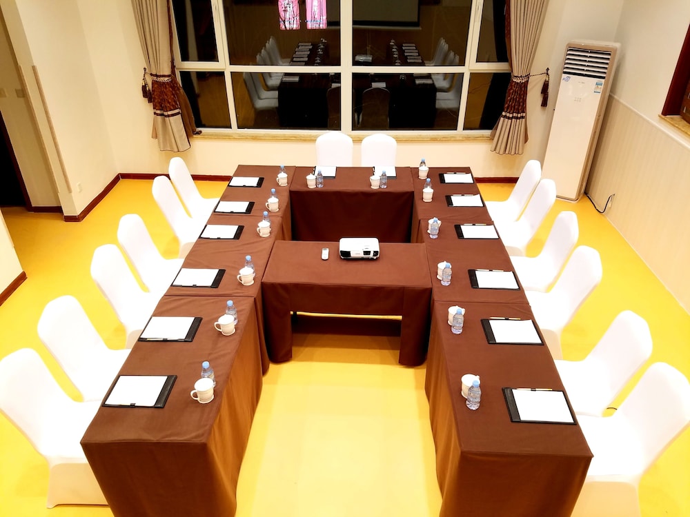 the brigh eco hotel yantai