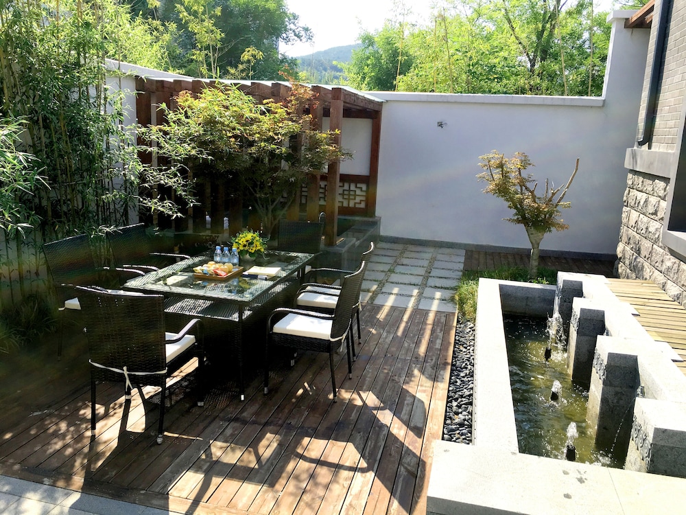 the brigh eco hotel yantai