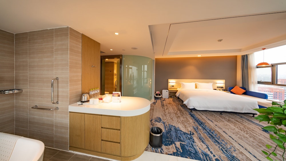 holiday inn express linyi riverside an ihg hotel