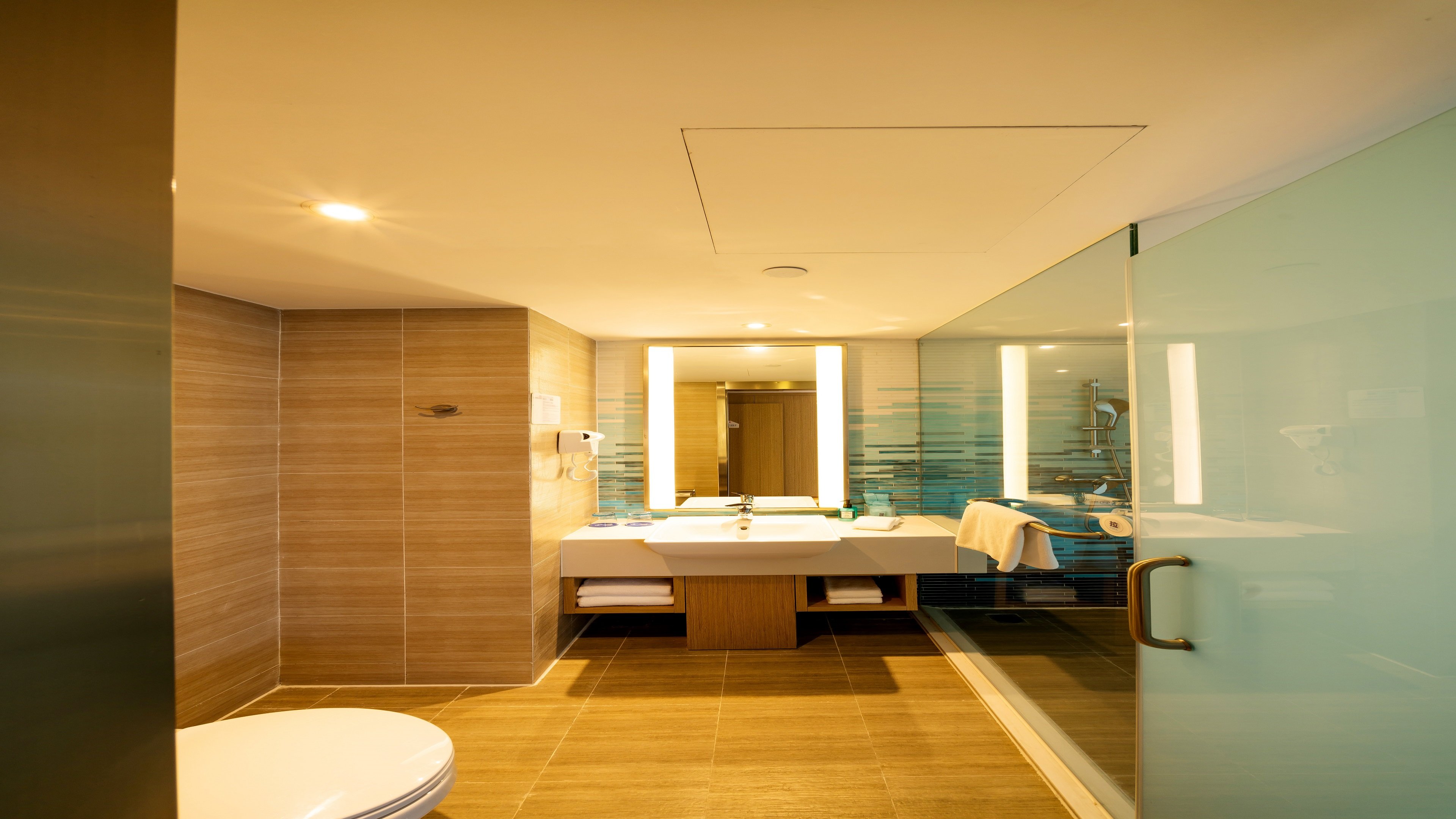 holiday inn express linyi riverside an ihg hotel