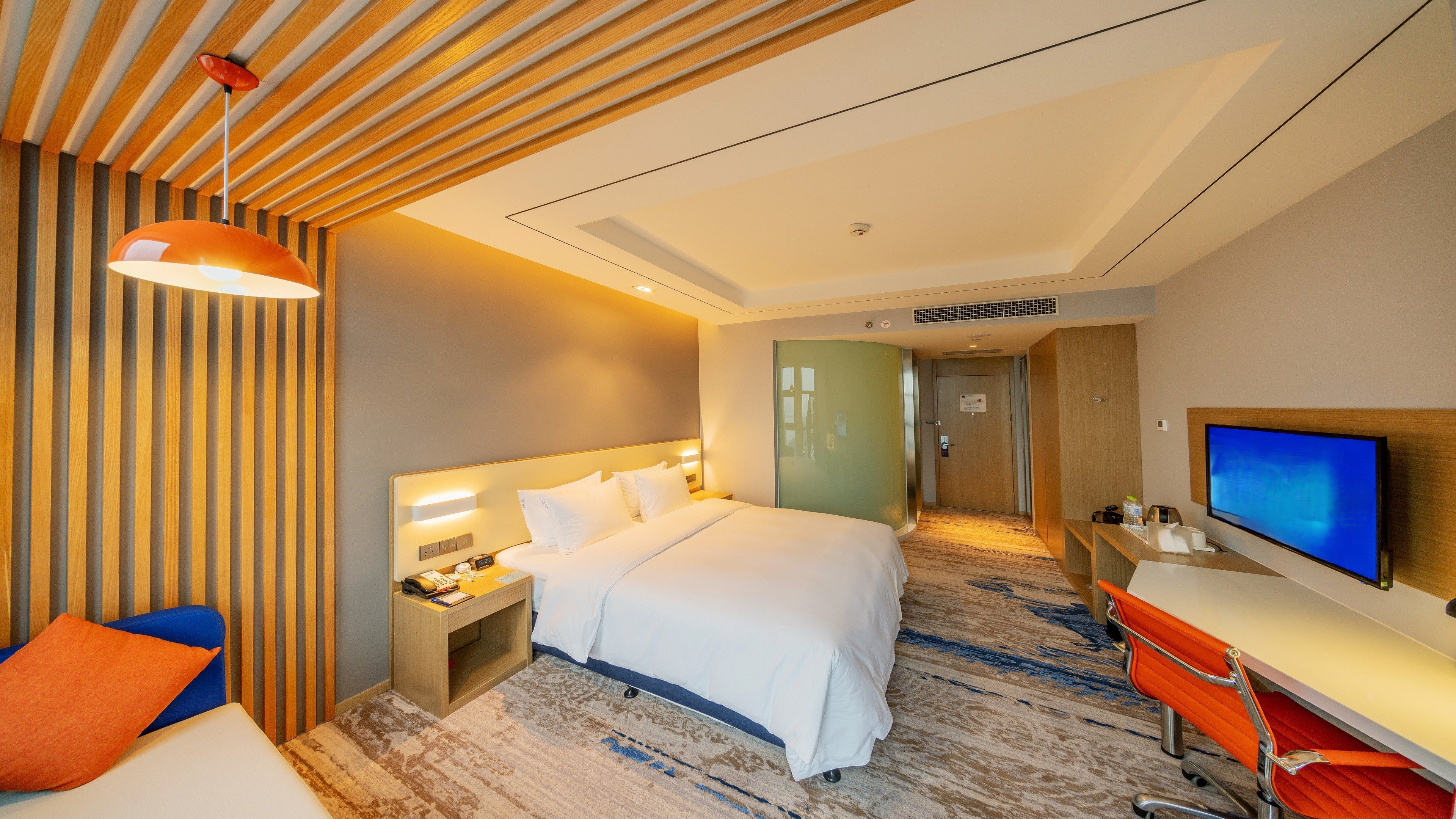 holiday inn express linyi riverside an ihg hotel