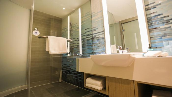 holiday inn express linyi riverside an ihg hotel