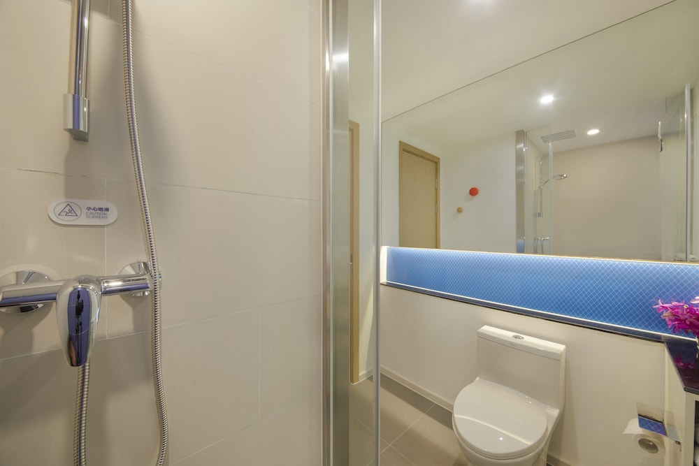 holiday inn express zhangjiagang east an ihg hotel
