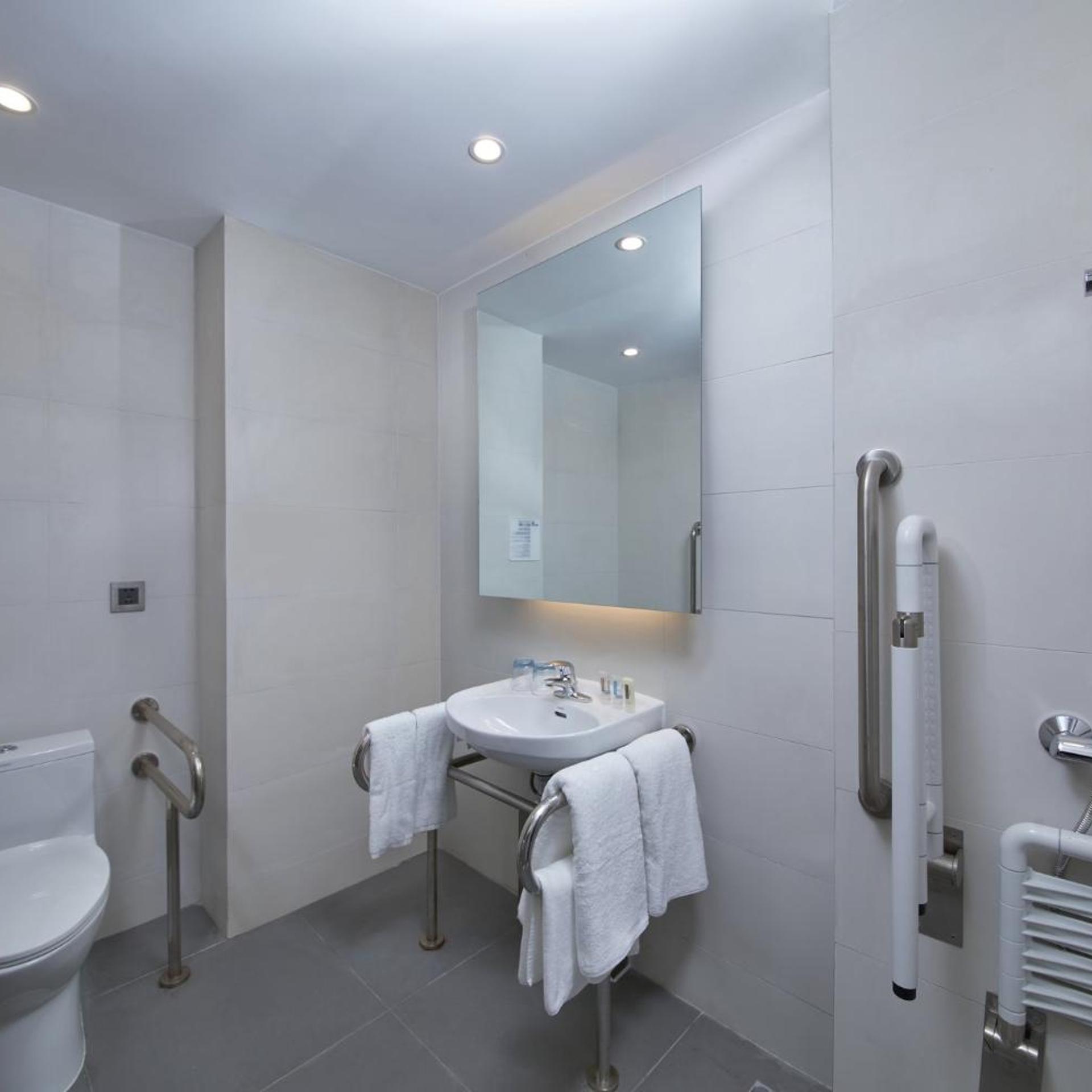 holiday inn express zhangjiagang east an ihg hotel