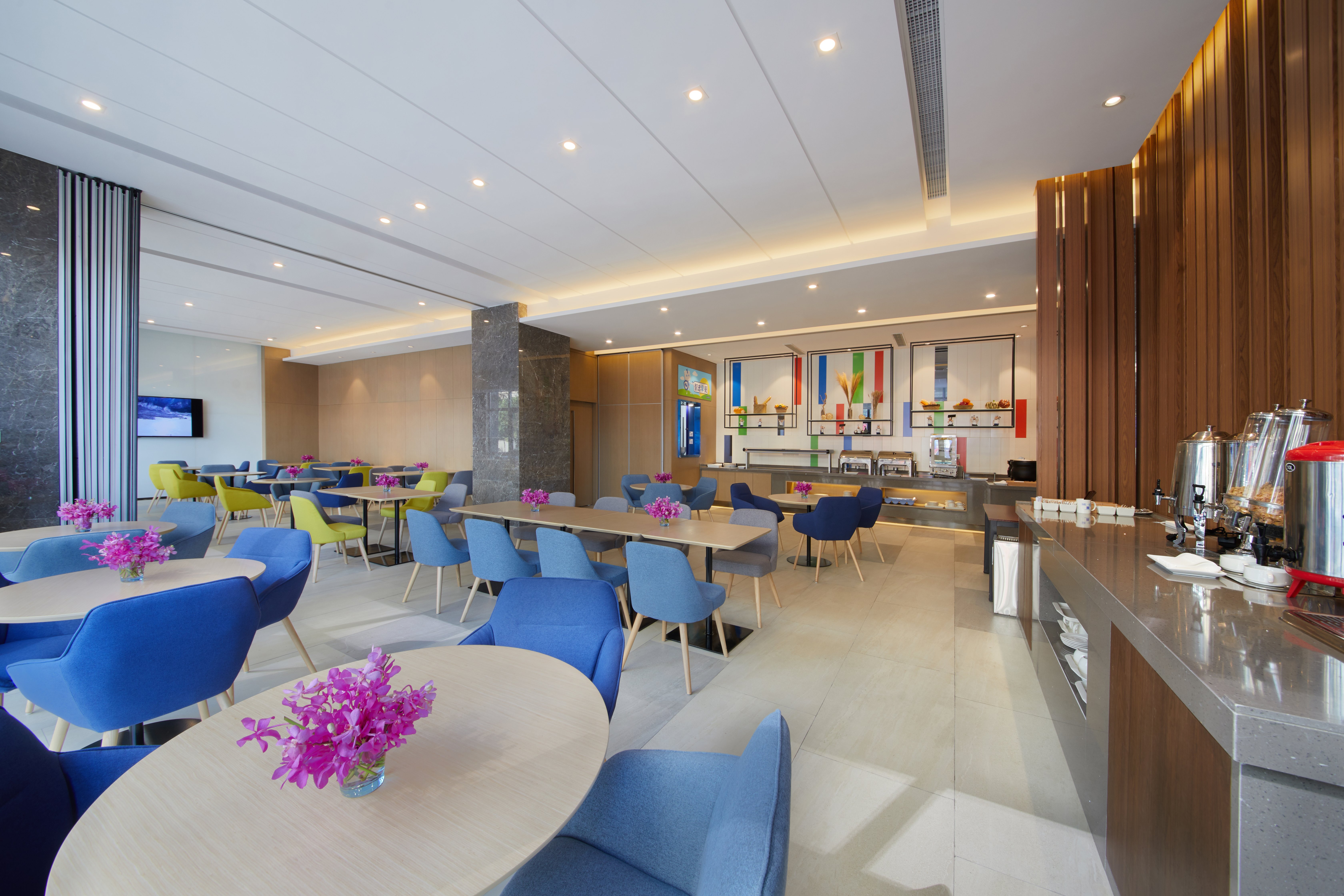 holiday inn express zhangjiagang east an ihg hotel
