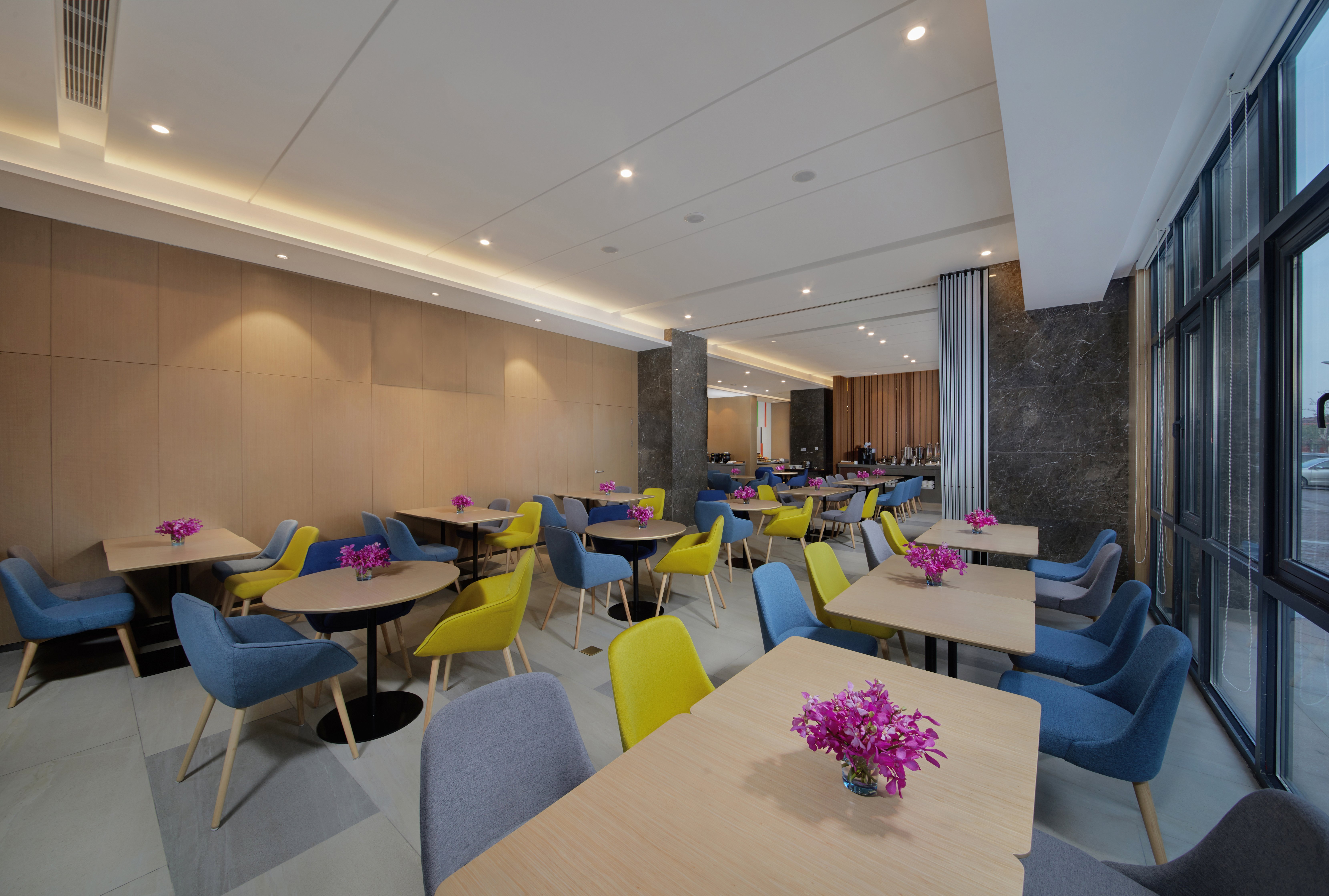 holiday inn express zhangjiagang east an ihg hotel