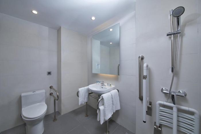 holiday inn express zhangjiagang east an ihg hotel