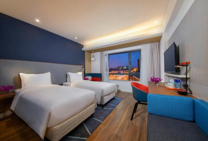 holiday inn express zhangjiagang east an ihg hotel